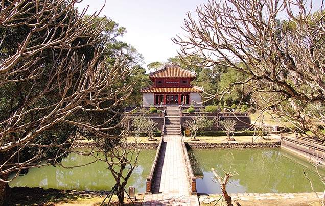 Day 11-12 Hai Van Pass & Hue