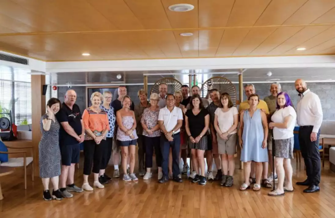 Wendy Wu Tours Cambodia Scholarship Fund