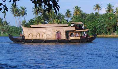 AC Deluxe Houseboat
