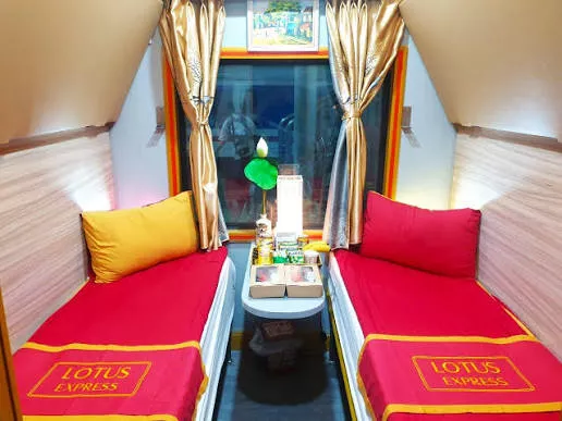 Lotus Express Cabin