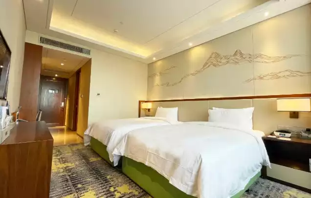 Jinling Shihu Garden Hotel