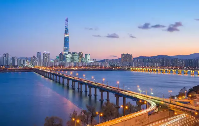 Days 1-2: Fly overnight to Seoul