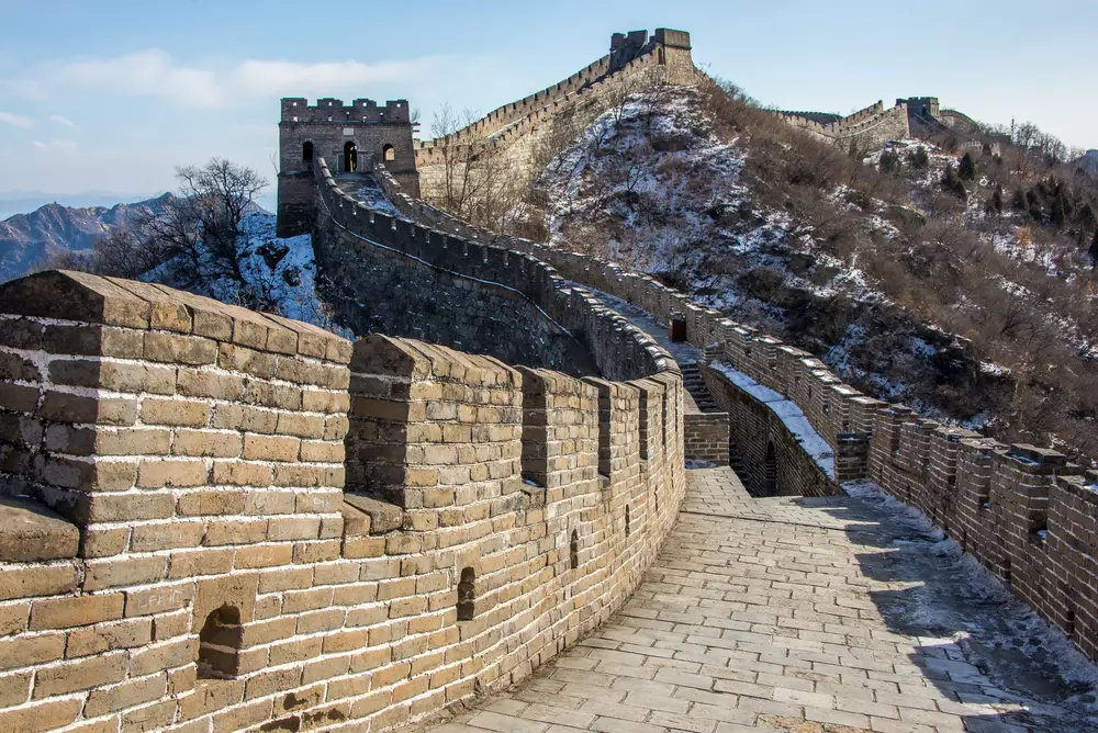 <p>
	Embark on a breathtaking adventure along the Great Wall, where each step reveals stunning vistas and ancient fortifications.</p>