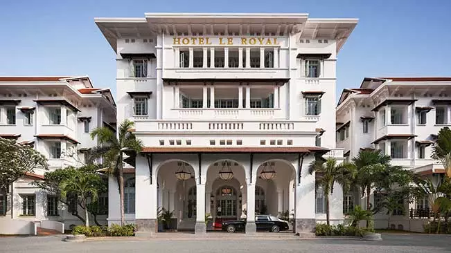 Rediscover the romance of Indochina with a stay at the 5* Raffles Hotel Le Royal. A Phnom Penh landmark since 1929, Le Royal’s French colonial architecture, snow-white fa?ade and grand dining rooms evoke memories of travel’s golden age.