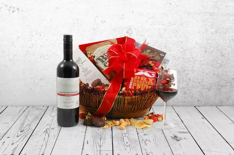 Free Luxury Hamper