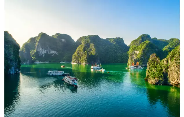 Days 9-10: Ha Long Bay