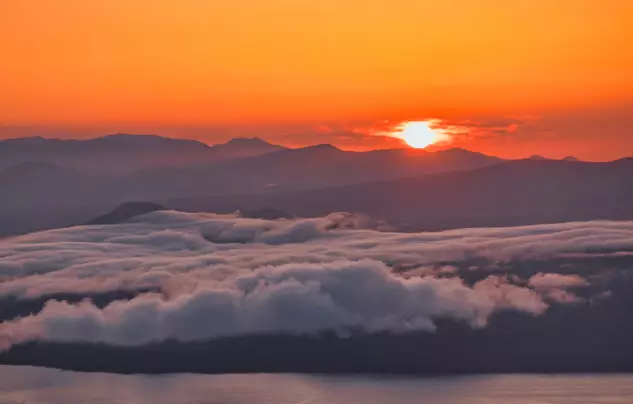 Day 9: Sea of Clouds - Hokkaido Dairy Farm - Shiretoko