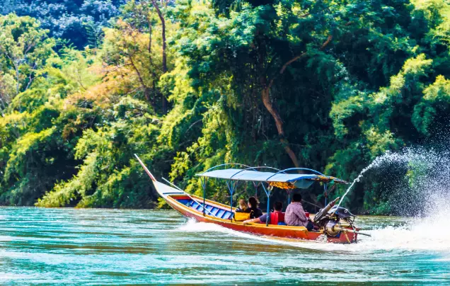 DAY 7 BOAT TOUR & CHIANG RAI