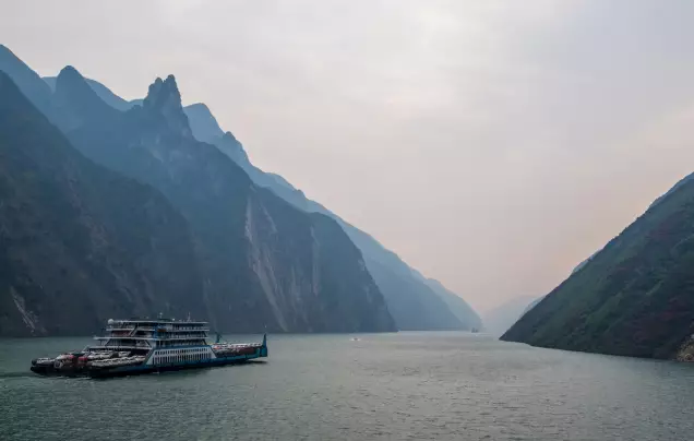 Days 11-13: Yangtze River Cruise
